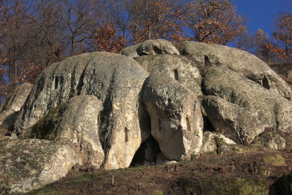 Szomolyai kaptárkövek